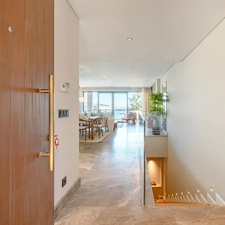 4-bedroom Luxury In 5 Star Seafront