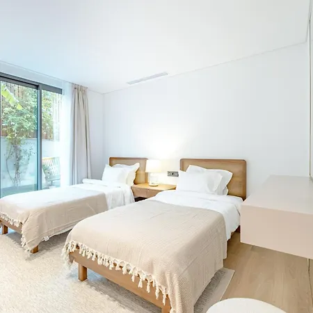 4-bedroom Luxury In 5 Star Seafront Vakantiehuis