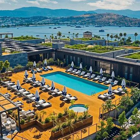Semesterbostad 4-bedroom Luxury In 5 Star Seafront Bodrum