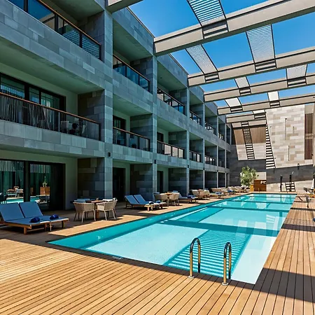 Semesterbostad 4-bedroom Luxury In 5 Star Seafront