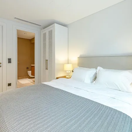 4-bedroom Luxury In 5 Star Seafront *